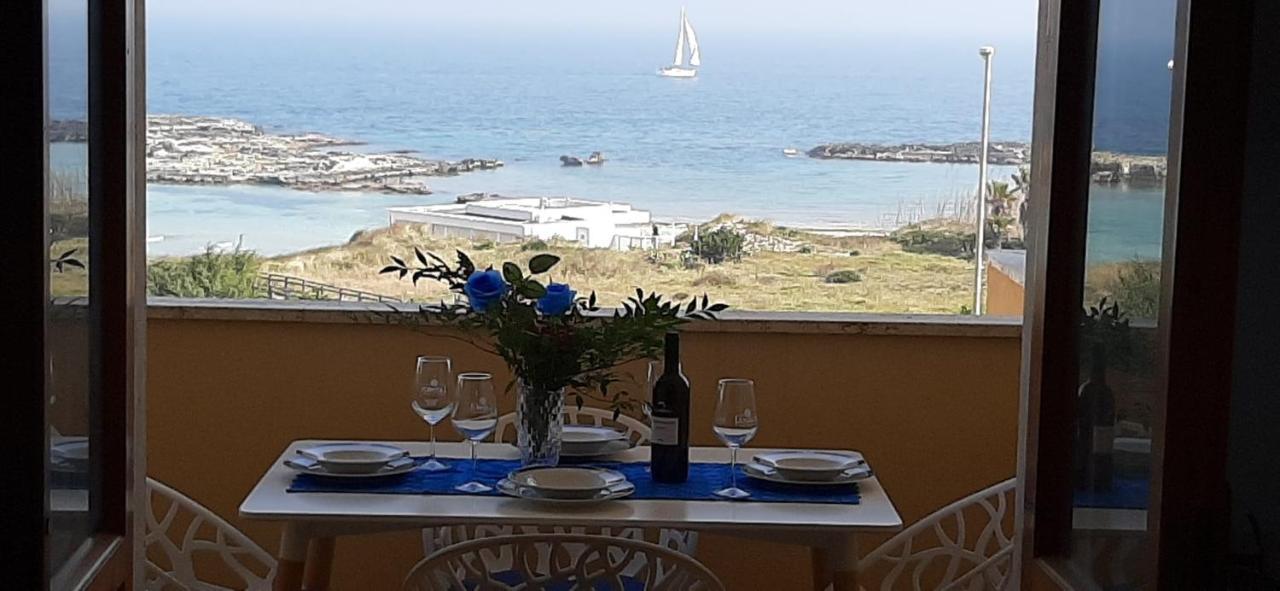 Bilocale Punta Rosa - Fronte Spiaggia โอตรันโต ภายนอก รูปภาพ