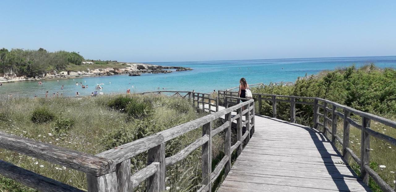 Bilocale Punta Rosa - Fronte Spiaggia โอตรันโต ภายนอก รูปภาพ