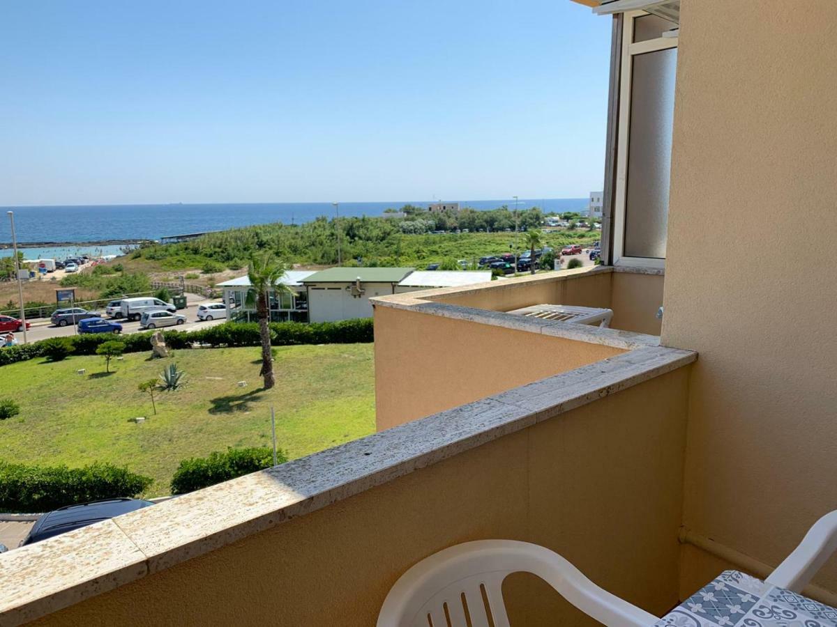 Bilocale Punta Rosa - Fronte Spiaggia โอตรันโต ภายนอก รูปภาพ